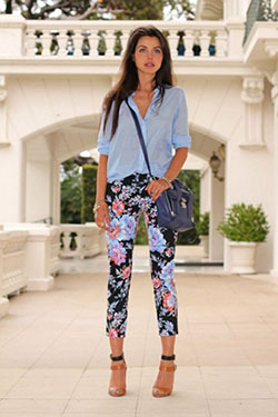 Flower print pants outfit, Floral design: Slim-Fit Pants,  Jeans Fashion,  Informal wear,  Floral design,  Capri pants,  Floral Pants,  Floral Outfits,  Low-Rise Pants,  print Trousers  