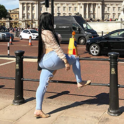 You must check these buckingham palace, Plus-size model: Plus-Size Model,  Jeans Outfit  