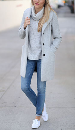 Outfit con keds blancos, Casual wear: Fall Outfits,  Sports shoes,  Cashmere wool,  Casual Outfits  