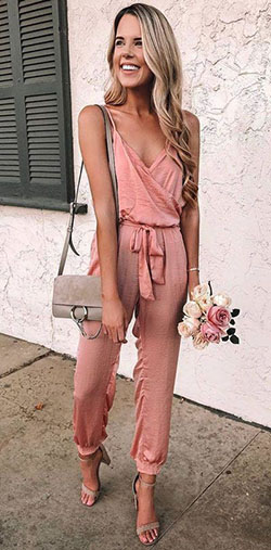 Find more ideas for fashion model, Casual wear: Romper suit,  Fur clothing,  Strapless dress,  Cute outfits,  Casual Outfits  