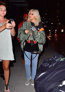 Divine ideas for kylie jenner 2016 outfits, Kylie Jenner: Kylie Jenner,  Kendall Jenner,  Kim Kardashian,  Kourtney Kardashian,  Teen Vogue,  vans outfits  
