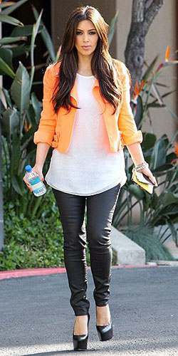 Leather Legging Outfit, Kim Kardashian, Slim-fit pants: Slim-Fit Pants,  Kim Kardashian,  Form-Fitting Garment,  Legging Outfits  