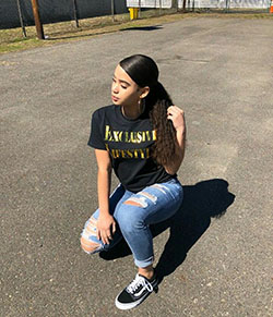 Beautiful & lovely baddies with vans, Kaitlyn Dias: Ripped Jeans,  fashion goals,  Baddie Outfits,  Casual Outfits  