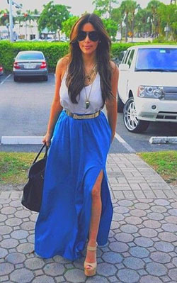 Kim kardashian blue maxi skirt: Sleeveless shirt,  Long Skirt,  Kim Kardashian,  Skirt Outfits,  Casual Outfits  