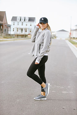 Wear to a cold baseball game: winter outfits,  Baseball cap,  Yoga Outfits  