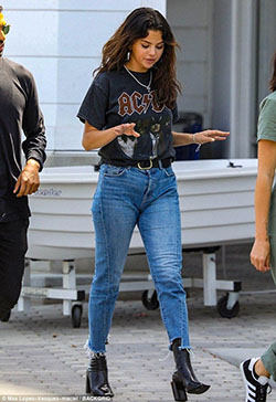 Your cool selena gomez outfits: Selena Gomez,  Justin Bieber,  Casual Outfits,  Skinny Women Outfits  