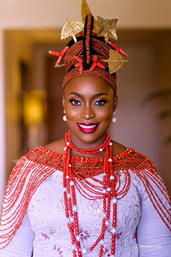 Nigerian Dresses For Nigerian Brides: Beautiful Girls,  Nigerian Dresses  