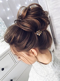 Outfits for charming updos high, Long hair: Long hair,  Hairstyle Ideas,  Bun Hairstyle,  Wedding dress  