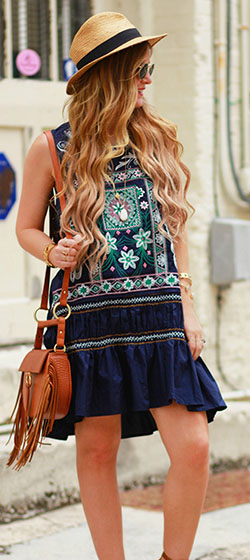 Valuable ideas for fashion model, Casual wear: Sleeveless shirt,  Casual Outfits,  Boho Outfit  