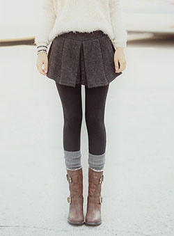 Leggings and socks outfit, Casual wear: winter outfits,  Skater Skirt,  Skirt Outfits,  Casual Outfits  