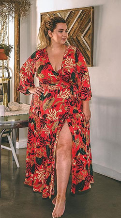 There are nice and beautiful plus size models, Plus-size model: Plus size outfit,  Petite size,  Plus-Size Model,  Clothing Ideas,  Maxi dress,  Boho Dress  