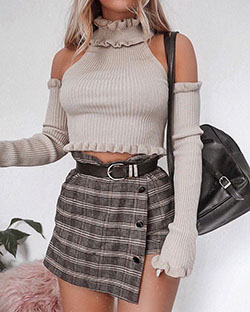 US most desired fashion sweater, Casual wear: Animal print,  Casual Outfits,  Sweaters Outfit,  Turtleneck Sweater Outfits  