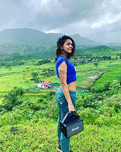 Sakshi Pradhan Instagram, Sakshi Pradhan, Nature M: Hot Instagram Models,  Sakshi Pradhan  