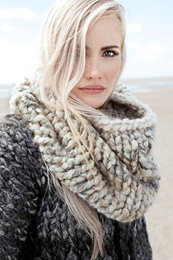 Dresses With Scarves, Knitted Scarves, Winter clothing: winter outfits,  Fashion accessory,  Scarves Outfits  