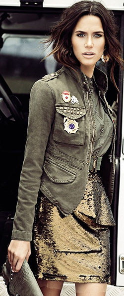 Women army jacket with glitter: Street Style,  Military Jacket Outfits  