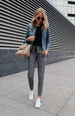 Joggers with denim jacket womens: Jean jacket,  shirts,  Jogger Outfits,  Denim Jacket with Crop Top  