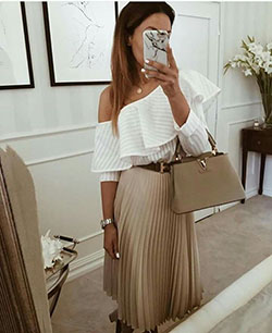 Pleated skirt with blouse, Casual wear: 