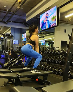 Ariel Winter Instagram Photos, Fitness Centre, Weight training: Fitness Model,  Ariel Winter,  Weight training,  Hot Instagram Models  