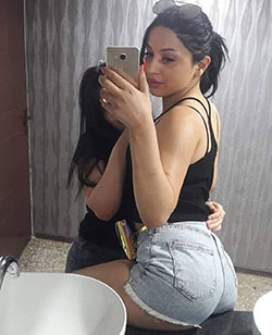 Hot Latina Insta