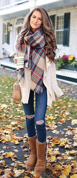 Nice ideas related to cozy fall outfits, Winter clothing: winter outfits,  Casual Outfits,  Uggs Outfits  
