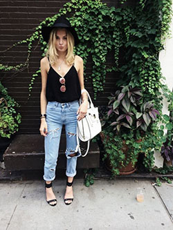 Summer boyfriend jeans outfits, Ripped jeans: Ripped Jeans,  Sleeveless shirt,  Slim-Fit Pants,  tank top,  Street Style,  Boyfriend Jeans  