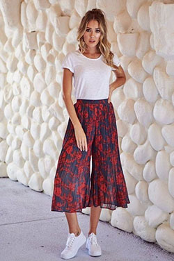 I love everything about this outfit! fashion model, Something Cool (Stereo): Photo shoot,  Culottes Outfit  