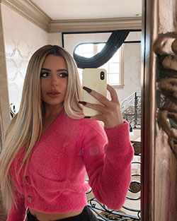 Brielle Biermann Instagram Pictures, Angora wool, Hair coloring: 