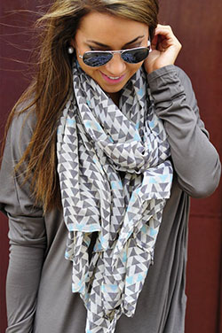 Grey scarves Outfits: Scarves Outfits  