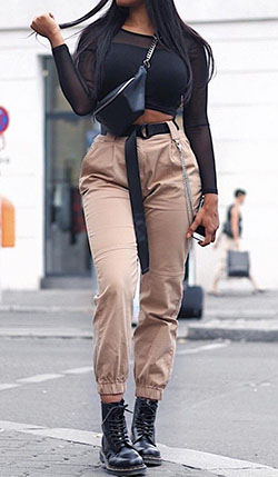 Street Style Outfits For Ladies, Mammut Shoulder M, Muffin top: Polo neck,  Street Outfit Ideas  