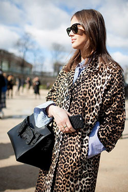Just great! cappotto leopardato, Animal print: Fur clothing,  Animal print,  Trench coat,  Street Style,  Jacket Outfits  