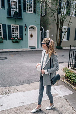 Oversized blazer work outfit, Street fashion: Fashion week,  College Outfit Ideas,  Anine Bing,  Street Style,  Casual Outfits  