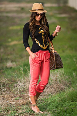 Jogger Outfit Ideas For Girls, Slim-fit pants: Slim-Fit Pants,  Jogger Outfits  