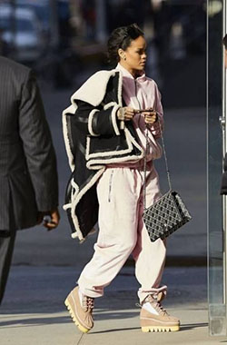 Fantastic moment ideas stoner chic, It Bag: Christian Dior,  Rihanna Style  