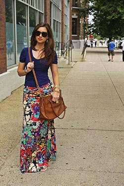 T shirt and maxi skirt: Spaghetti strap,  shirts,  Long Skirt,  Skirt Outfits,  Maxi dress,  Casual Outfits  