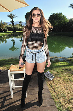 Prive revaux the connoisseur, Hailee Steinfeld: New York,  Hailee Steinfeld,  Coachella Outfits  
