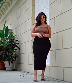 Outfits jeans para gorditas, Nadia Aboulhosn: Plus size outfit,  Lapel pin,  Plus-Size Model,  Nadia Aboulhosn,  Casual Outfits  