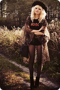 Rock n roll girl outfit: Grunge fashion,  Punk rock,  Soft grunge,  Black Shorts  