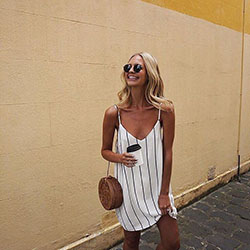 Simple summer dress outfit, Cocktail dress: Cocktail Dresses,  Backless dress,  Sleeveless shirt,  Boho Dress,  Casual Outfits,  Travel Outfits  