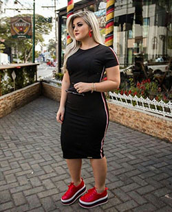 Vestido midi com tenis para gordinhas: Plus size outfit,  Evening gown,  Casual Outfits  