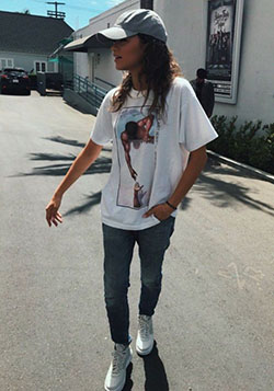 Find great tips on tomboy outfits, Girly girl: Street Style,  Casual Outfits,  Hot Fashion  