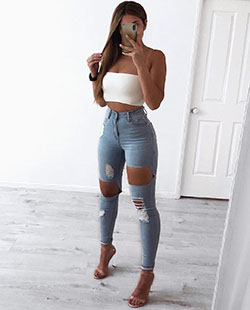 Outfits For Skinny Women: Crop top,  Casual Outfits,  Skinny Women Outfits  