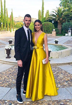 David de gea y edurne boda: party outfits,  Cocktail Dresses,  Backless dress,  Evening gown,  couple outfits  