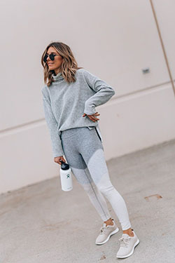 Outfit With Grey Leggings, Post Holiday Detox, DÃ©colletage: Legging Outfits  