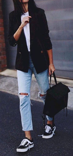 Casual Blazer Outfits Female, Casual wear, Crop top: Blazer Outfit,  Street Style,  Casual Outfits  