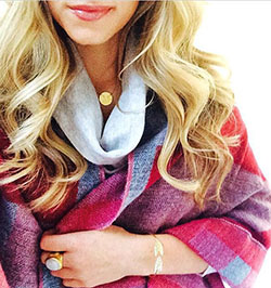 Fabulous scarves For Girls: winter outfits,  Scarves Outfits  