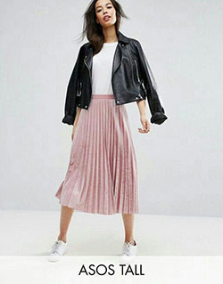 Pink pleated skirt outfit, Casual wear: Leather jacket,  Skirt Outfits,  Casual Outfits,  Pleated Skirt  