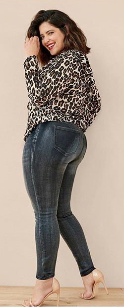 Denise bidot in jeans: Plus size outfit,  Slim-Fit Pants,  Plus-Size Model,  Jeans Outfit  
