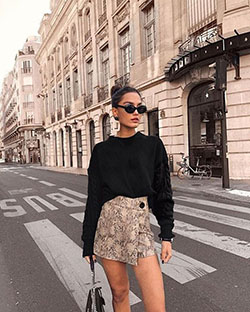 Snake print mini skirt street style: winter outfits,  Skirt Outfits,  Street Style,  Mini Skirt  