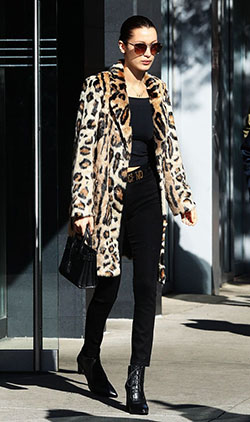 Celebrity leopard print coat, Animal print: Fur clothing,  Animal print,  Fake fur,  Jacket Outfits  
