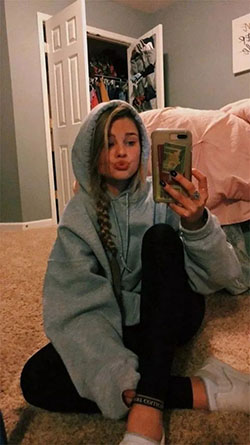 Must try these hannah orlando vsco, Grunge fashion: School Outfit,  Grunge fashion,  School uniform  